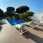 Amora - *